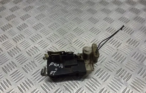 Fiat Punto (188) Rear door lock B792
