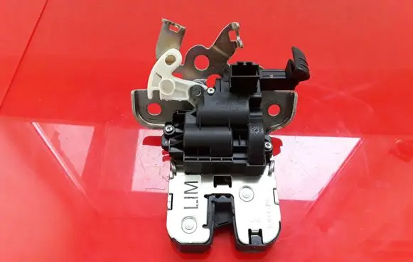 Audi A8 S8 D4 4H Tailgate/trunk/boot lock/catch/latch 4H0827505 065921060612