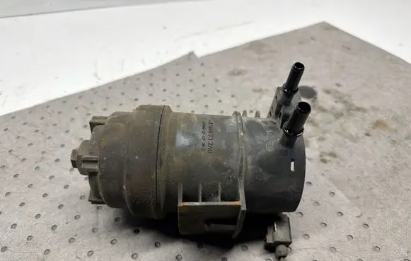 Volvo XC70 Fuel filter housing 31342921