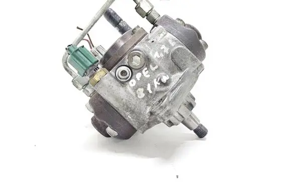 Opel Astra H Fuel injection high pressure pump HU2940000502 01135 898103028C