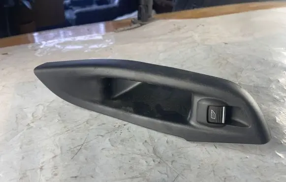 Ford Focus Electric window control switch BM5T14529AB BM51A237W20B BM51A237W20