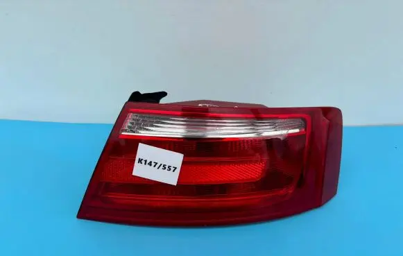 Audi A5 8T 8F Rear/tail lights 8T0945096