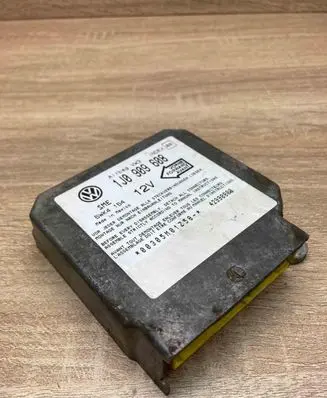 Skoda Octavia Mk1 (1U) Airbag control unit/module 1J0909608 5WK4154