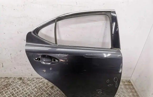 Lexus IS 220D-250-350 Rear door