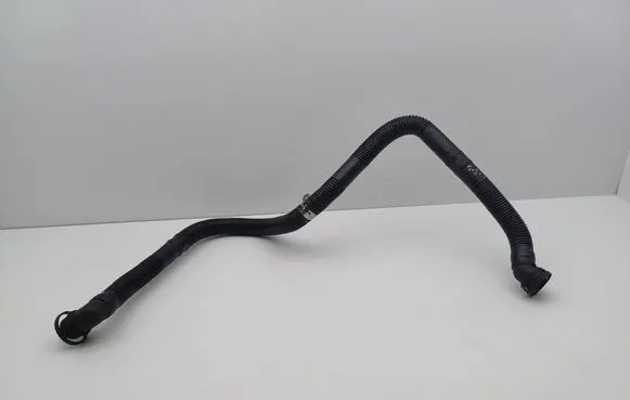 Audi A3 S3 8L Breather hose/pipe 06A133889F