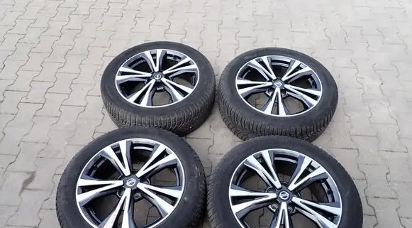 Nissan Qashqai R18 alloy rim 