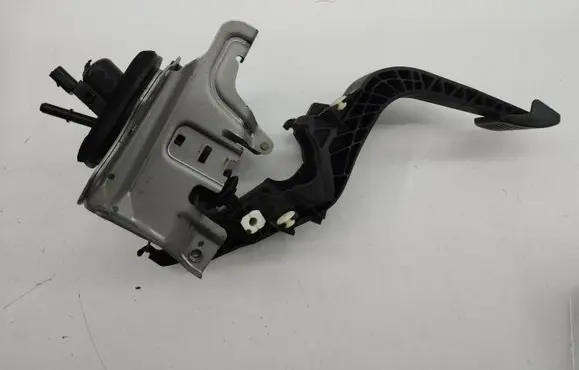 Clutch pedal