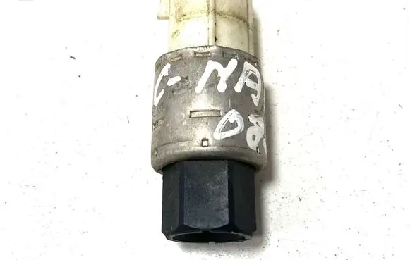 Ford Focus C-MAX Air conditioning (A/C) pressure sensor 95BW19E561AA 0830