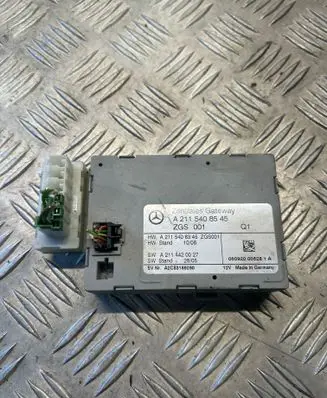 Mercedes-Benz E W211 Gateway control module A2115408545