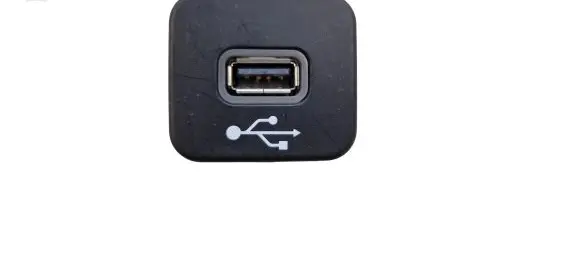 Jeep Compass USB socket connector 5UV99LXHAA 735579645 07517004655