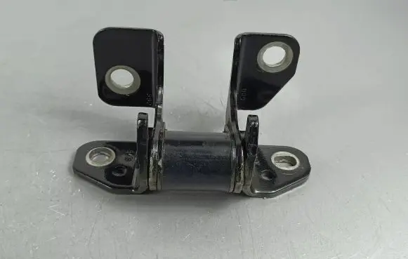 Jeep Grand Cherokee Rear door lower hinge