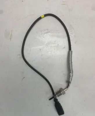 Volkswagen Golf VII Exhaust gas temperature sensor 04L906088AR