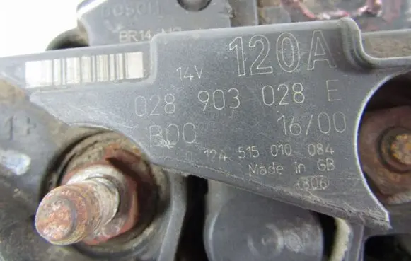 Volkswagen Sharan Generator/alternator 028903028E