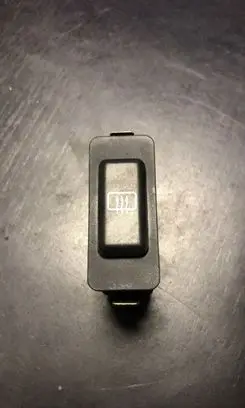BMW 5 E34 Windscreen/window heater switch 1384480