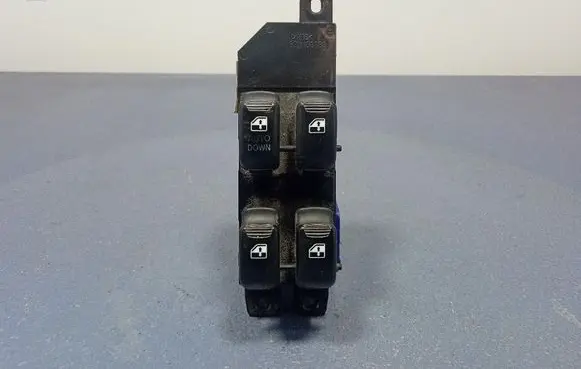 Hyundai Santa Fe Electric window control switch 93570-26100