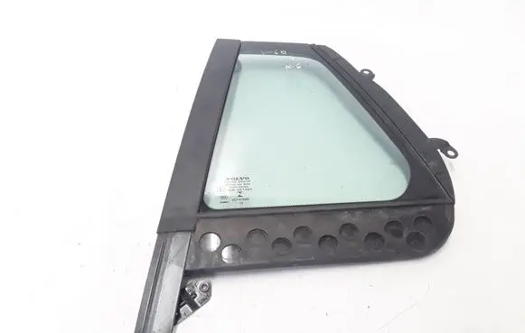 Volvo V60 Rear vent window glass 31385450
