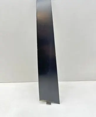 Front door glass trim molding