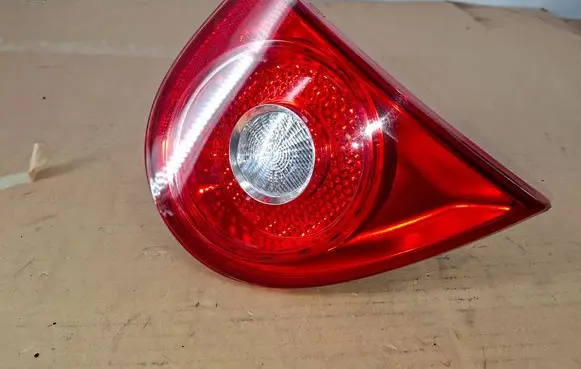 Volkswagen Golf V Tailgate rear/tail lights 1K6945093F