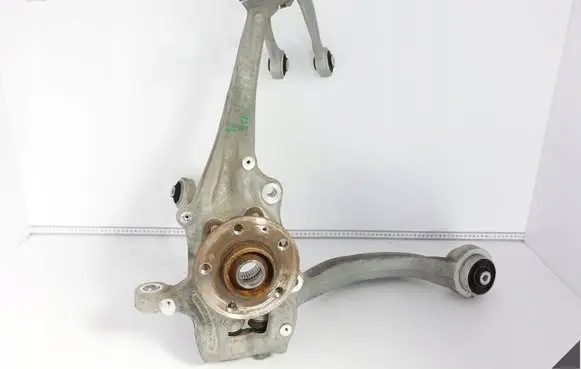 Porsche Macan (95B) Front lower control arm/wishbone 8K0407155C
