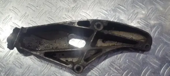 BMW 5 E34 Engine mounting bracket 11811139424 11.81-1139424