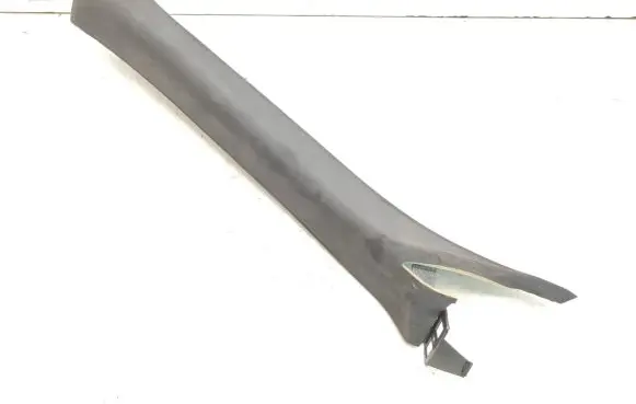 Maserati Ghibli (A) pillar trim 06700114200 13222501