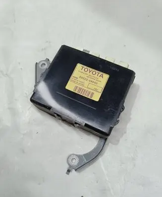 Lexus RX 330 - 350 - 400H Door control unit/module 8922248040 41481410250