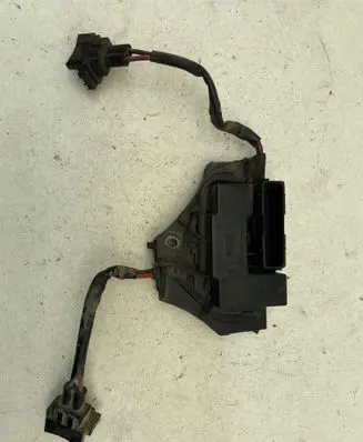 Opel Vectra C Coolant fan relay 1379131