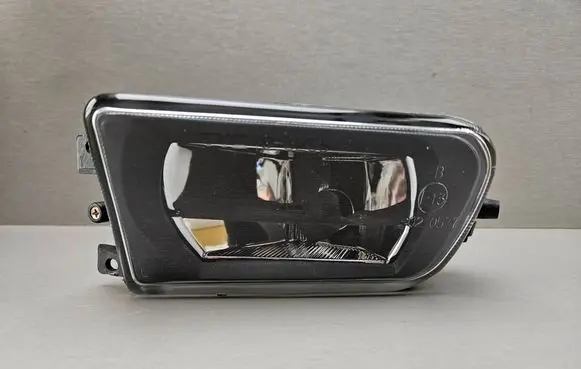 BMW 5 E39 Front fog light 8360575 63178360575