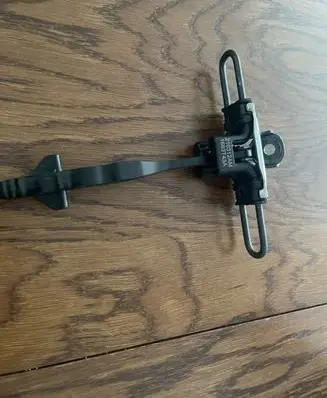 Hyundai Santa Fe Rear door check strap stopper 210312AM 1683T43A