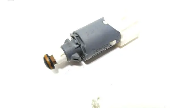 Renault Megane II Brake pedal sensor switch 8200168238B