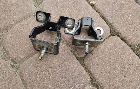 Opel Mokka B Tailgate/trunk/boot hinge 5O5P5L5E5X6011