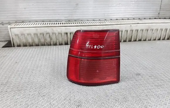 Seat Toledo I (1L) Rear/tail lights 1L0945095E