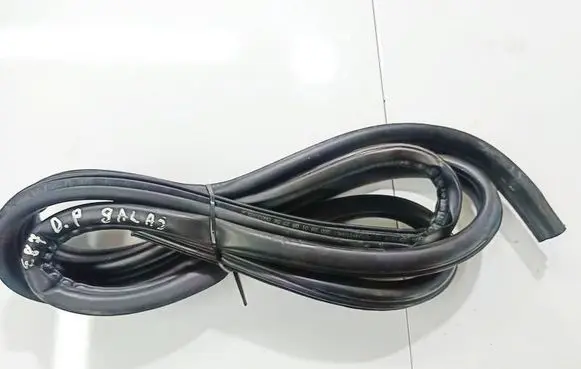 BMW 1 E81 E87 Rubber seal rear door 