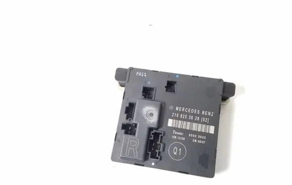 Mercedes-Benz CLS C219 Door control unit/module A2198203626