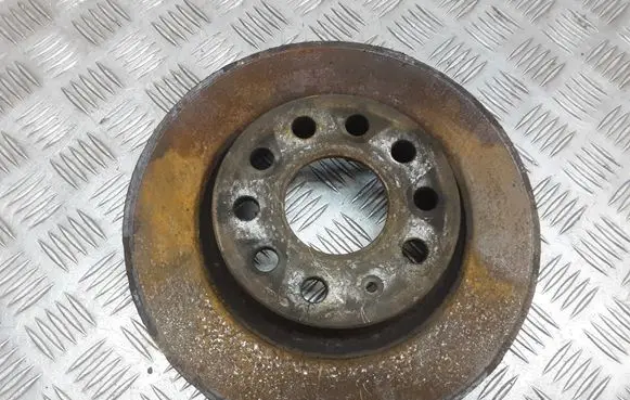 Skoda Octavia Mk2 (1Z) Front brake disc