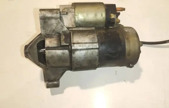 Citroen Xsara Picasso Starter motor M000T82081
