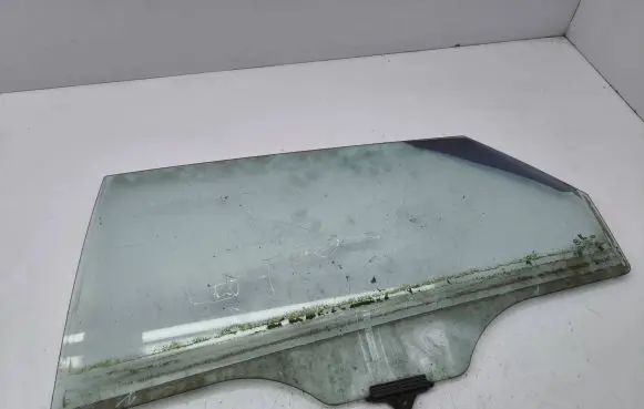 Hyundai i40 Rear door window glass