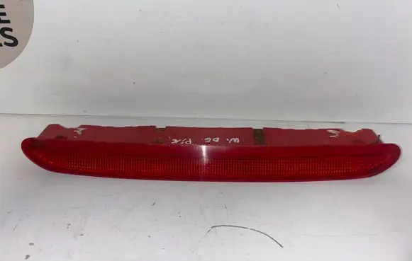 Volkswagen PASSAT B6 Third/center stoplight 1K6945097