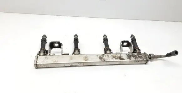 Volvo V70 Fuel injectors set 0280158105 4M5G9D280DB