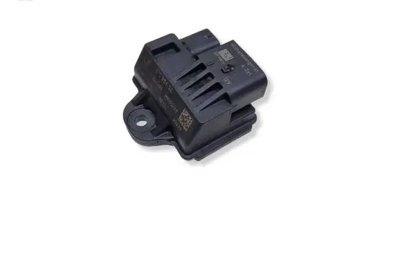BMW 3 E90 E91 Glow plug pre-heat relay 7810856
