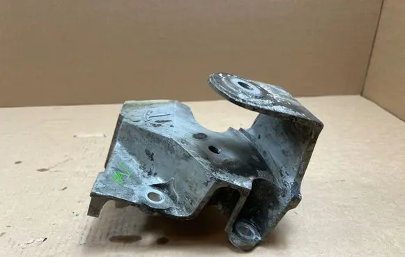 Tesla Model X Engine mounting bracket 1075824
