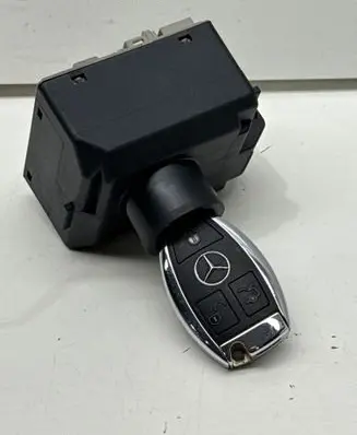 Mercedes-Benz ML W166 Ignition lock A1669052801 10046417 20130521