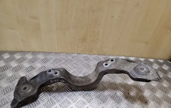 BMW 3 E46 Rear differential/diff mount bracket 