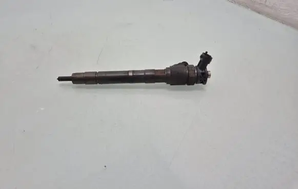 Fuel injector