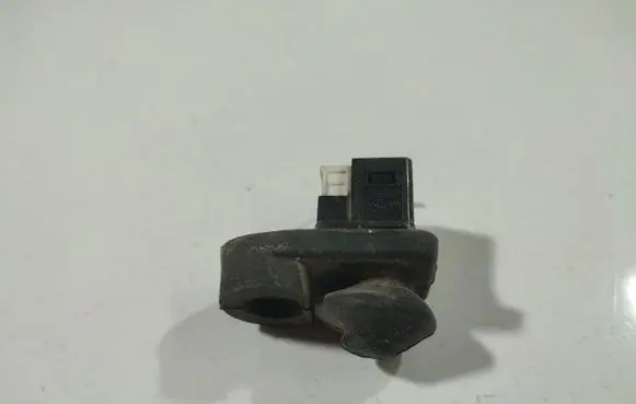 Nissan Almera Tino Front door sensor 