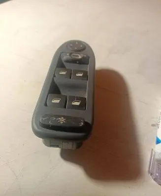Citroen C5 Electric window control switch 53269700 53269704