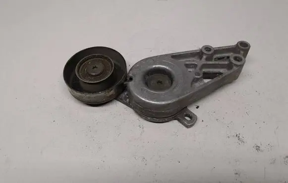 Volkswagen PASSAT B5 Generator/alternator belt tensioner 058903133A