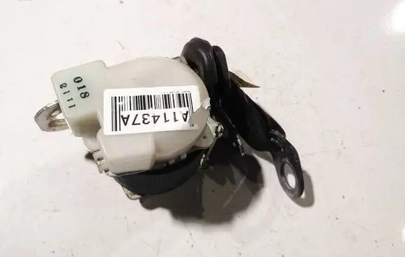 Peugeot 107 Rear seatbelt