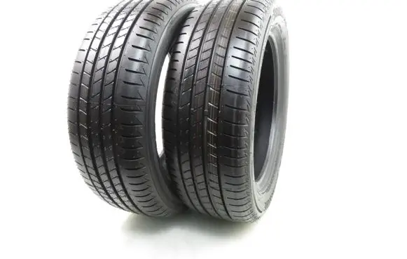 Volkswagen Golf V R16 summer tire 