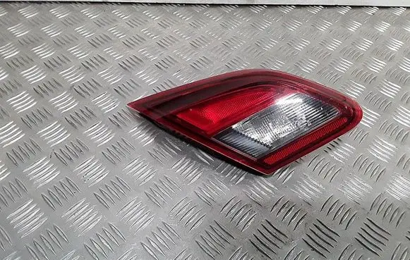 Opel Corsa E Tailgate rear/tail lights 13428453
